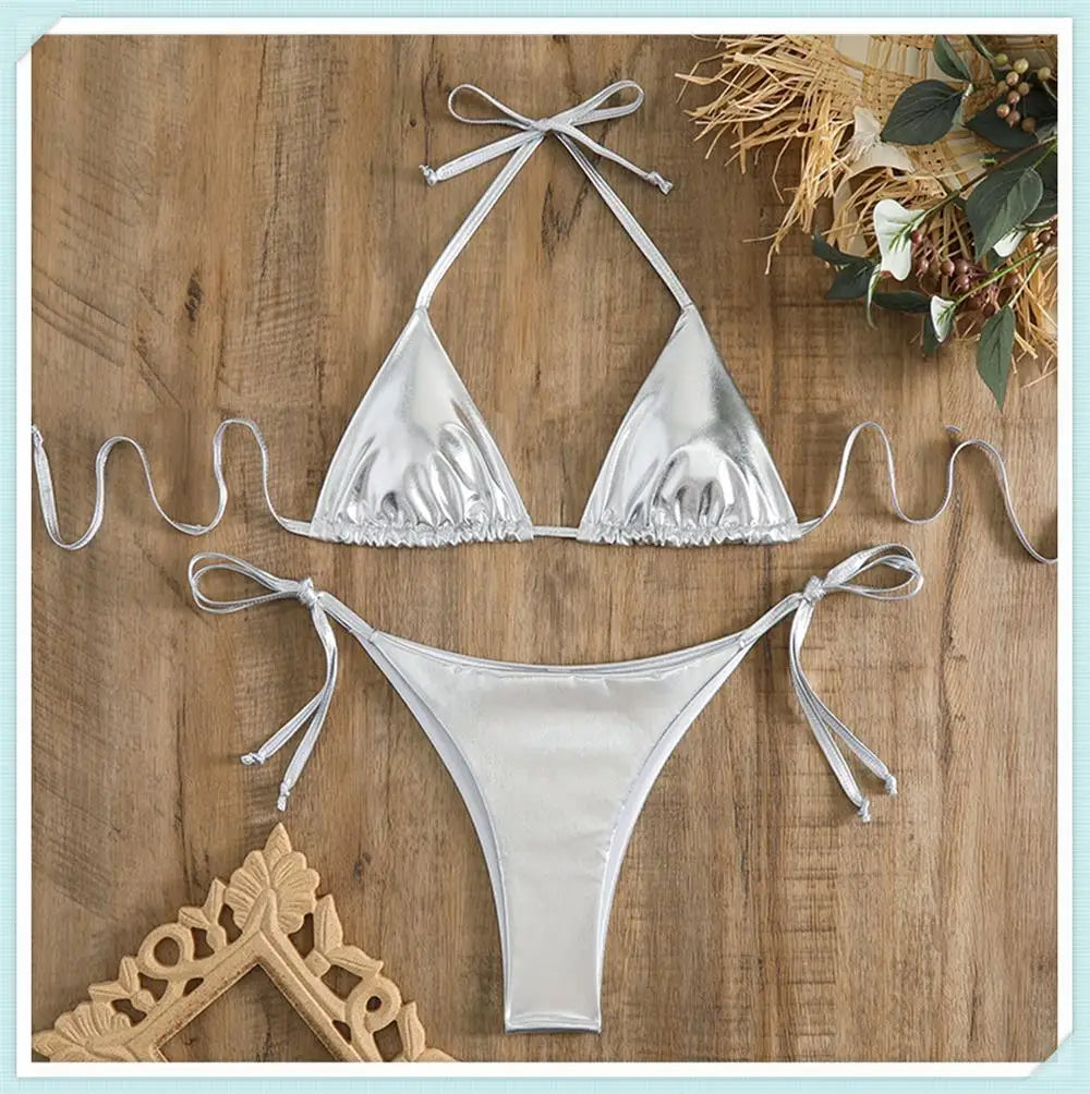 Ensemble bikini triangle métallique à lacets