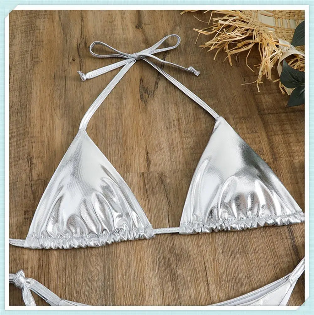 Ensemble bikini triangle métallique à lacets