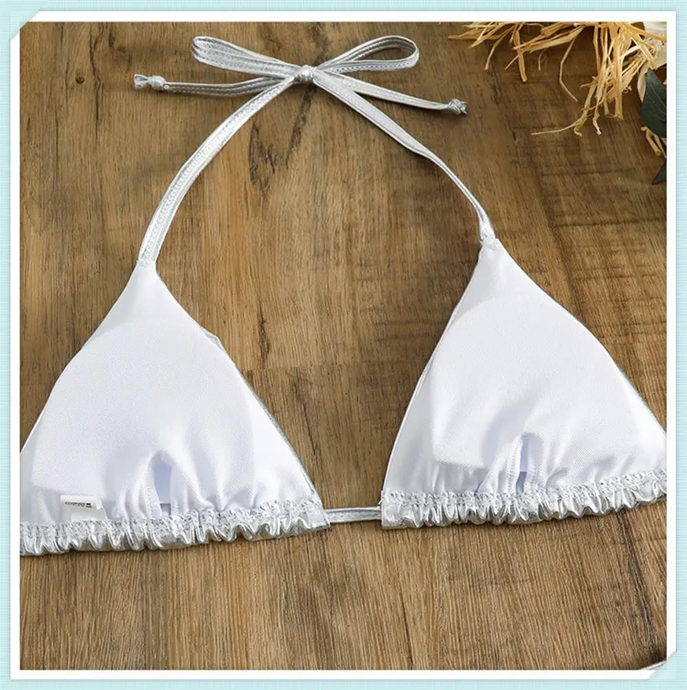 Ensemble bikini triangle métallique à lacets