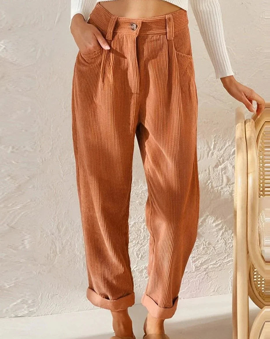 Pantalon en velours côtelé Lilah